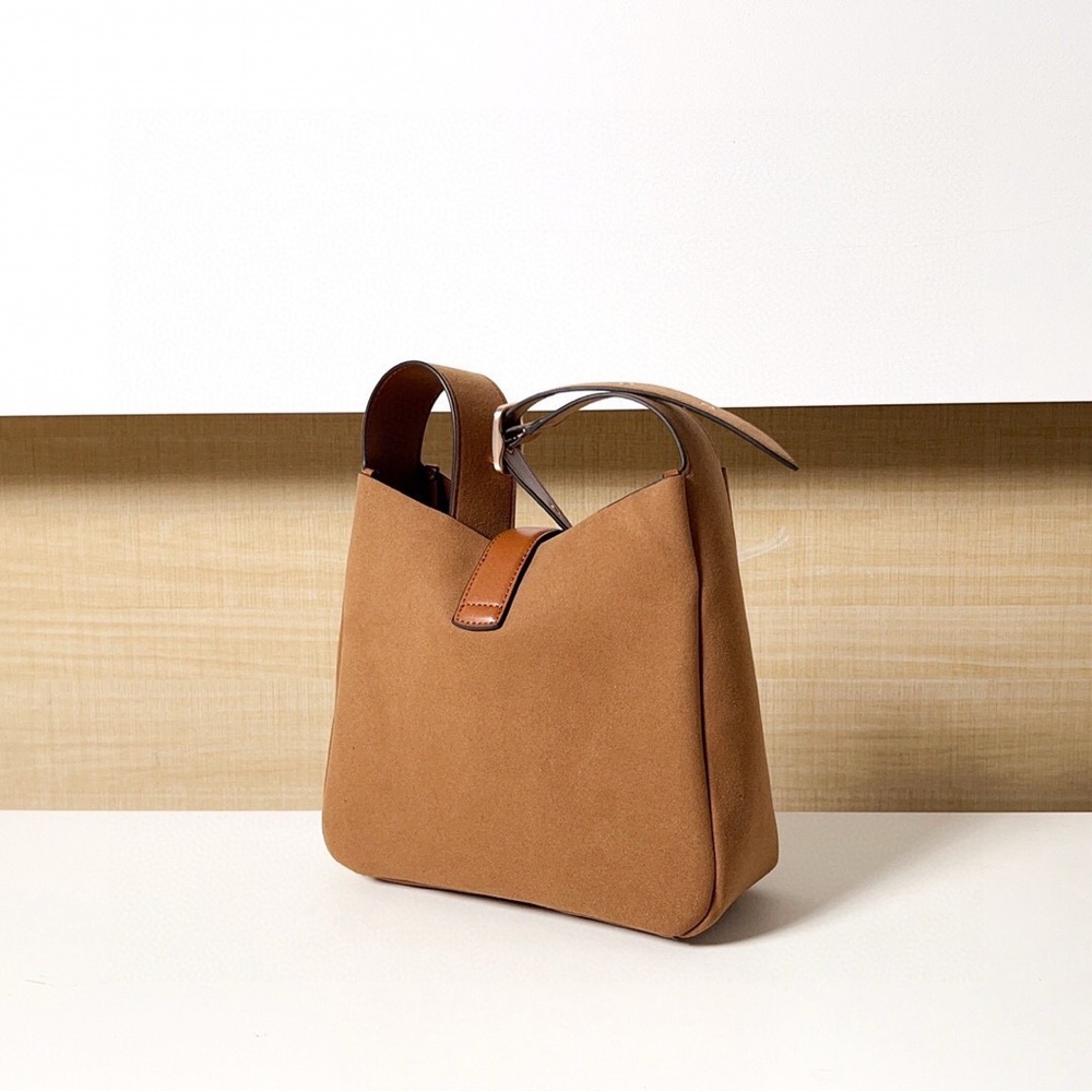 Coach Hadley Solid Hobo Multi-Way Crossbody & Handbag - Picture 4 of 7